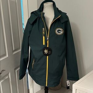 Brand new with Tags Green Bay Packers NFL Green Hooded Soft Shell Zip Up Jacket